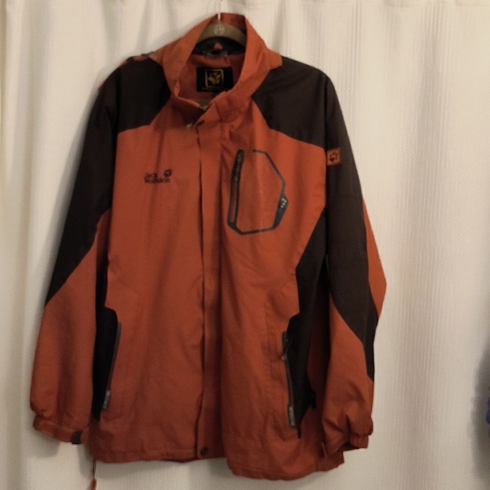MENS JACK WOLFSKIN RAIN JACKET